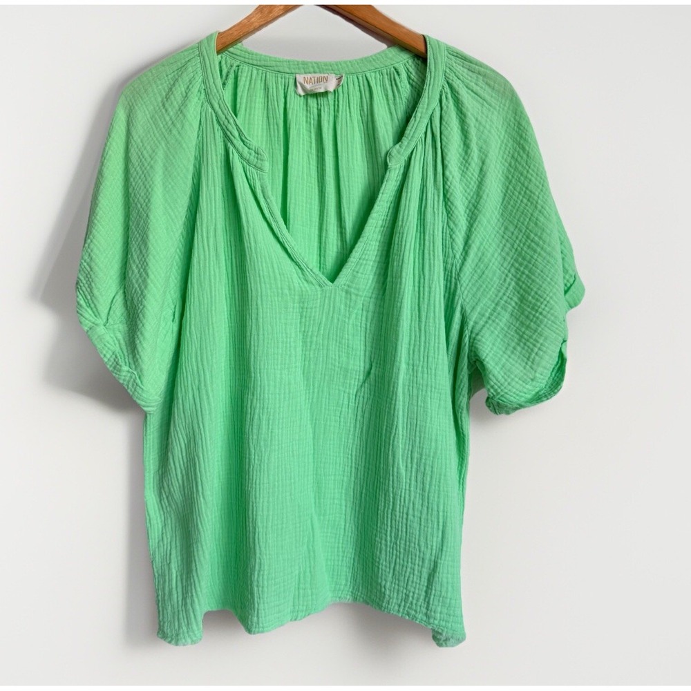 Nation LTD Sable Gauze Top Size M Green V-neck Short Sleeve